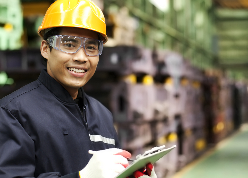 Portrait,Asian,Engineer,Smiling,Look,On,You,Camera